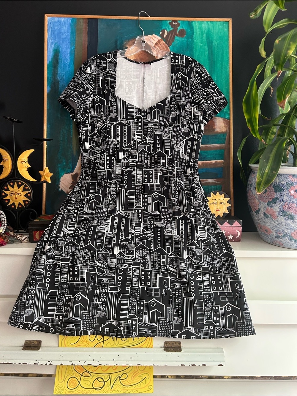 Luc Fontaine Black White Cityscape Print Dress Women’s Size 12 Short Sleeve